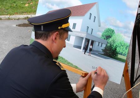 TEMELJNI KAMEN DOMA ZAŠČITE IN REŠEVANJA Z MEDGENERACIJSKIM CENTROM RAKEK 35 FOTO LJUBO VUKELIČ